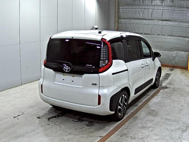 Toyota SIENTA 2023 7429719-5