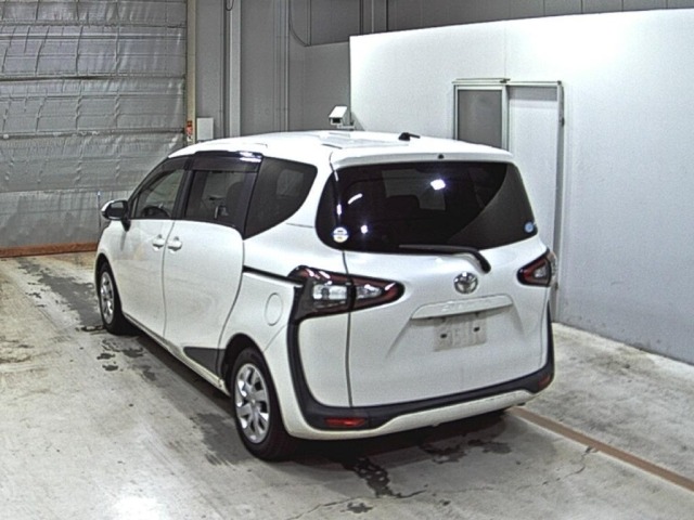 Toyota SIENTA 2016 7429731-1