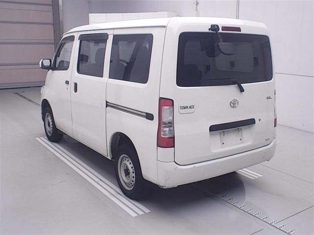 Toyota TOWNACE VAN 2022 7426292-1