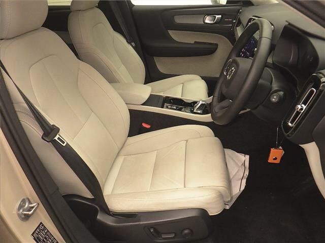 Volvo XC40 2025 7423436-5