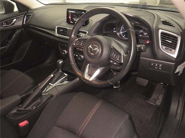 Mazda AXELA 2018 7435948-3