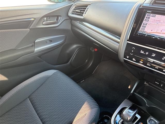 Honda FIT 2018 7431346-1