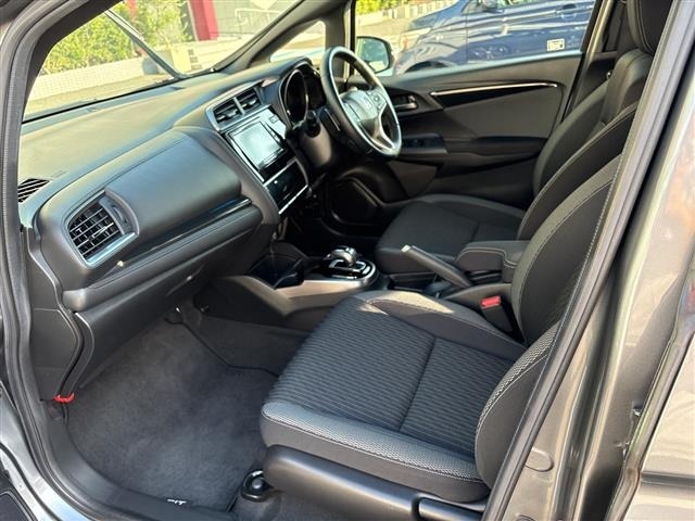 Honda FIT 2018 7431346-4