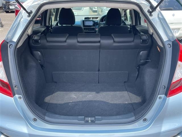 Honda FIT 2018 7431690-7
