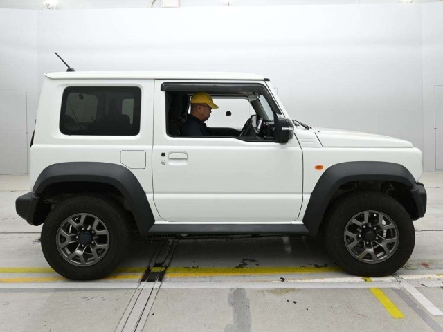 Suzuki JIMNY SIERRA 2023 7441395-3