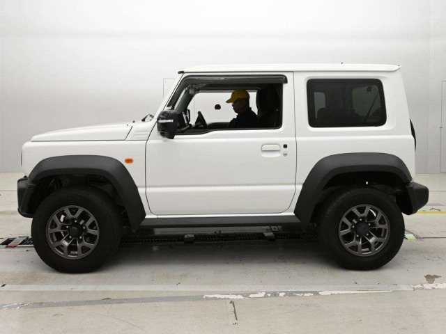 Suzuki JIMNY SIERRA 2023 7441395-4