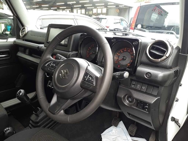 Suzuki JIMNY SIERRA 2023 7441395-9