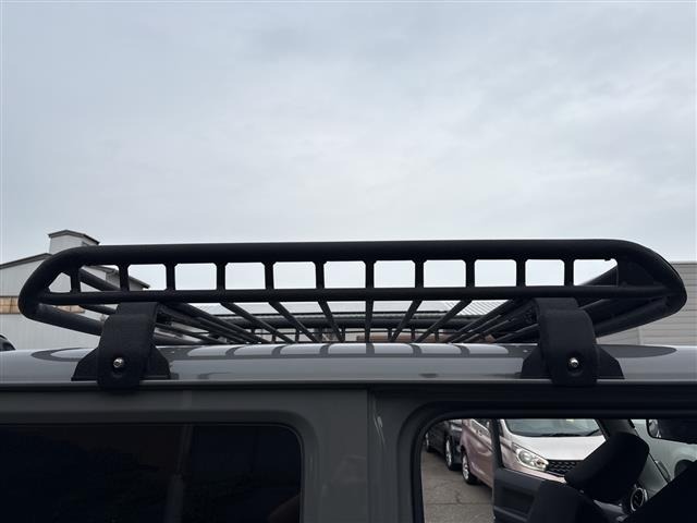 Suzuki JIMNY SIERRA 2021 7442421-20