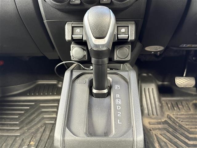 Suzuki JIMNY SIERRA 2023 7442432-17