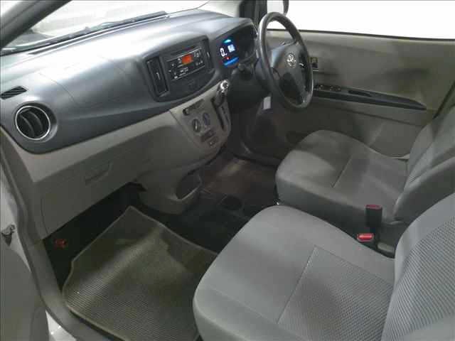 Toyota PIXIS EPOCH 2013 7430633-3