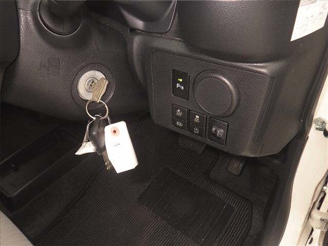 Toyota PIXIS EPOCH 2019 7430683-8