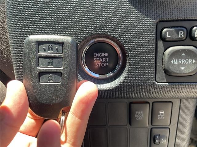 Toyota PORTE 2013 7430257-5