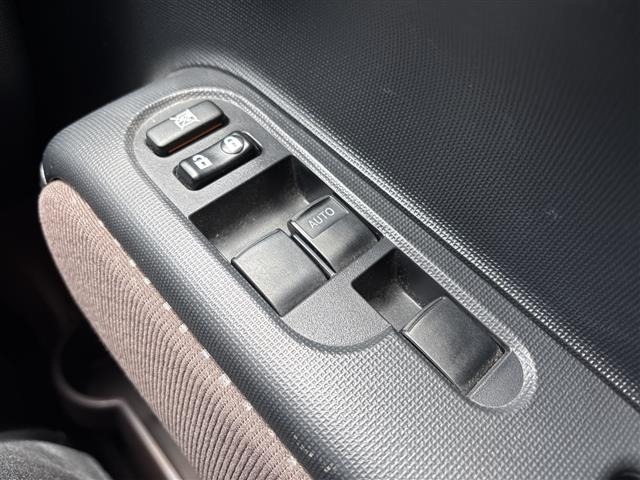 Toyota PORTE 2015 7430262-9