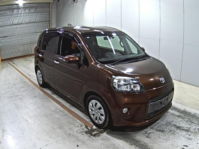 Toyota PORTE 2015 7430287-0