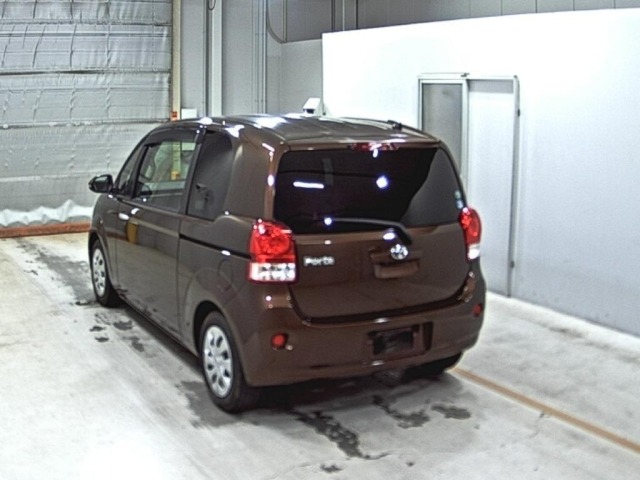 Toyota PORTE 2015 7430287-1