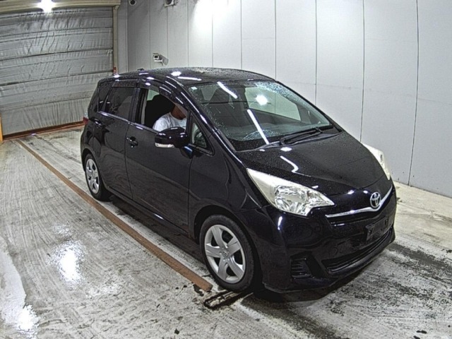 Toyota RACTIS 2014 7457969-0