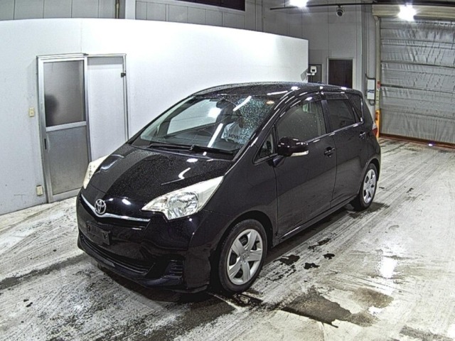 Toyota RACTIS 2014 7457969-4