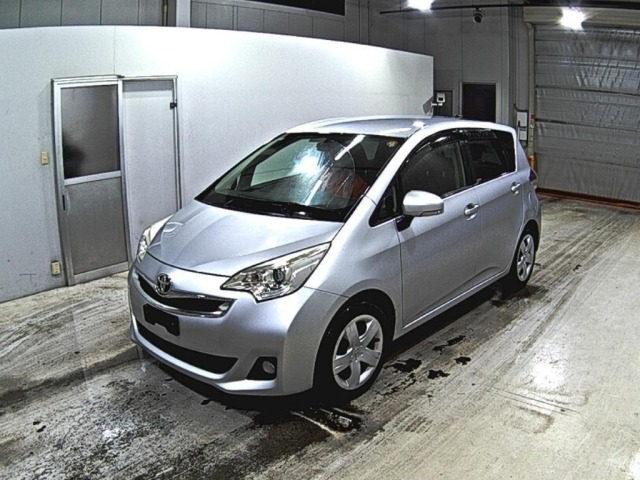 Toyota RACTIS 2016 7457982-4