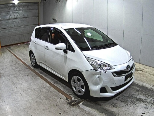 Toyota RACTIS 2014 7457983-0