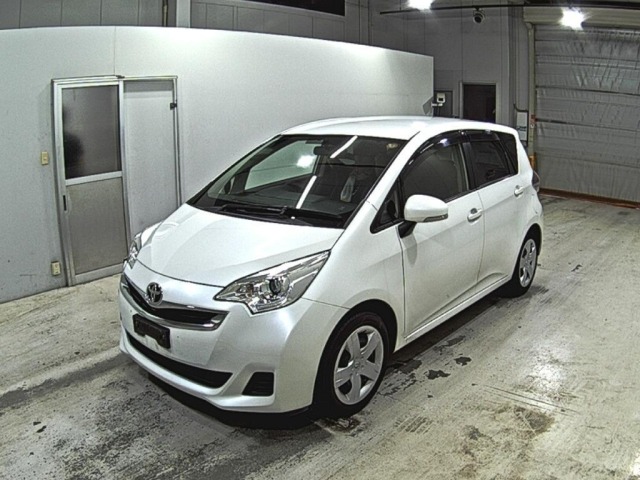 Toyota RACTIS 2014 7457983-4