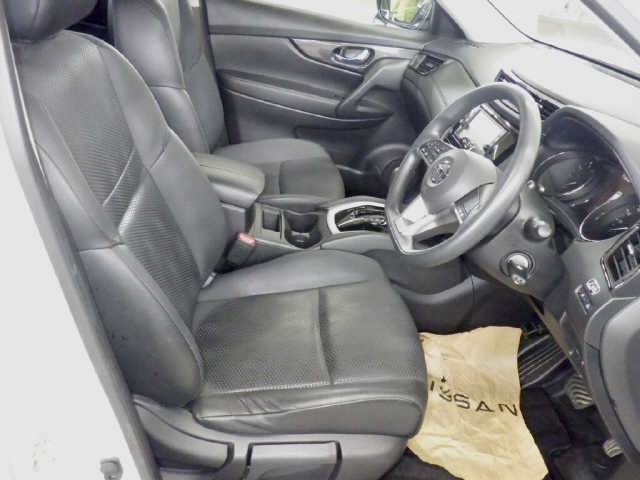 Nissan X-TRAIL 2018 7434621-7