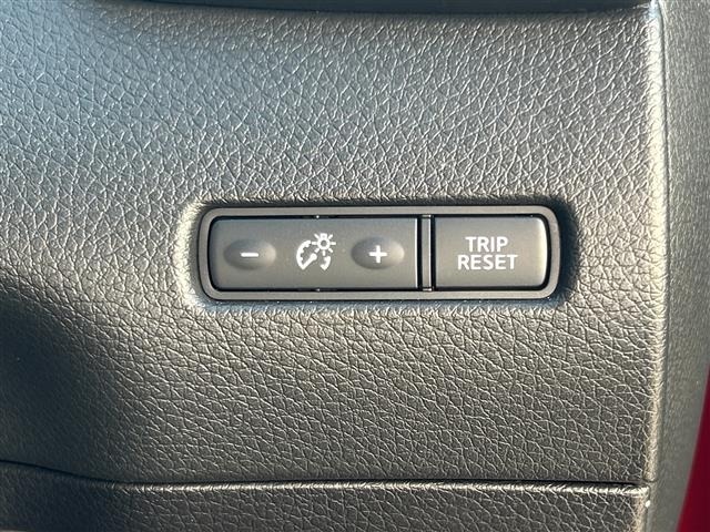 Nissan X-TRAIL 2018 7435754-10