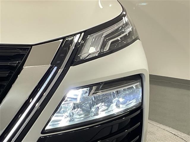 Nissan X-TRAIL 2023 7436562-13