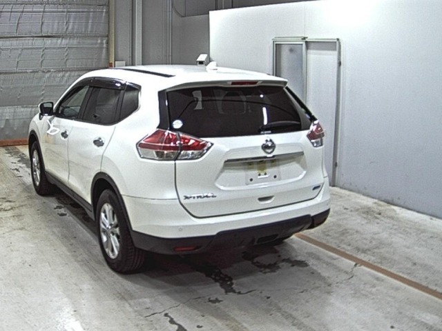 Nissan X-TRAIL 2016 7436708-1