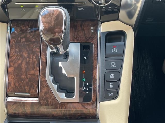 Toyota ALPHARD 2023 7483290-12