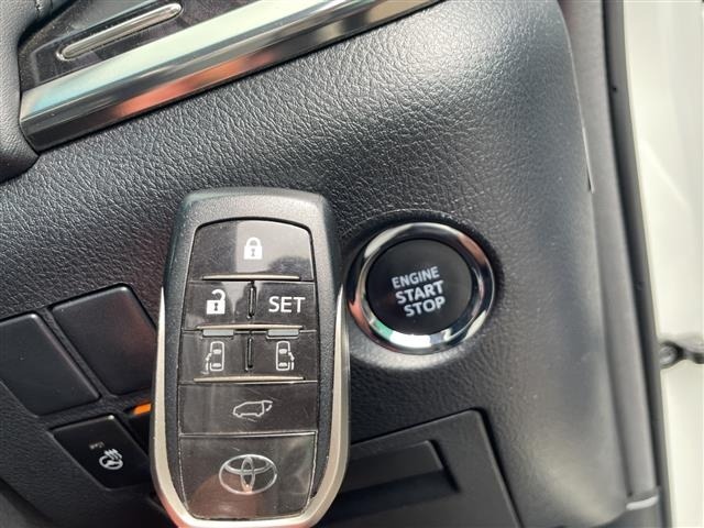 Toyota ALPHARD 2018 7483311-5