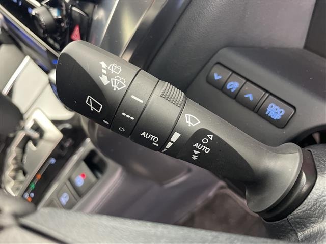 Toyota ALPHARD 2023 7483321-8
