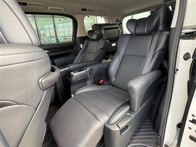 Toyota ALPHARD 2018 7483339-4