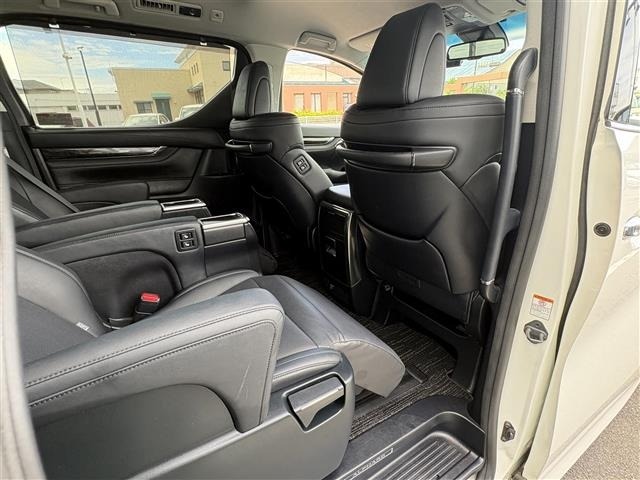 Toyota ALPHARD 2018 7483339-6