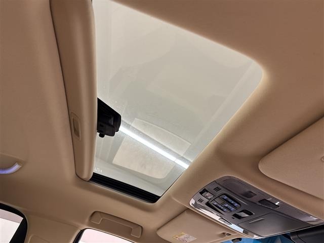 Toyota ALPHARD 2018 7483352-4