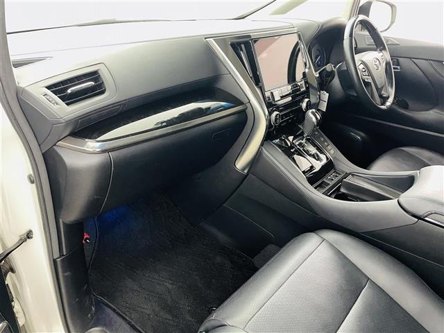Toyota ALPHARD 2018 7483355-22