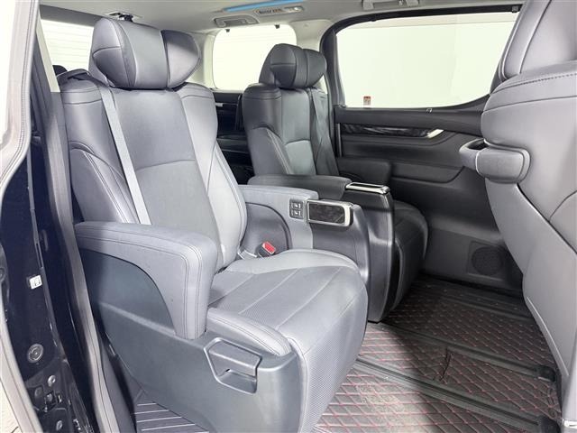 Toyota ALPHARD 2023 7483367-10
