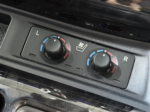 Toyota ALPHARD 2023 7483367-4