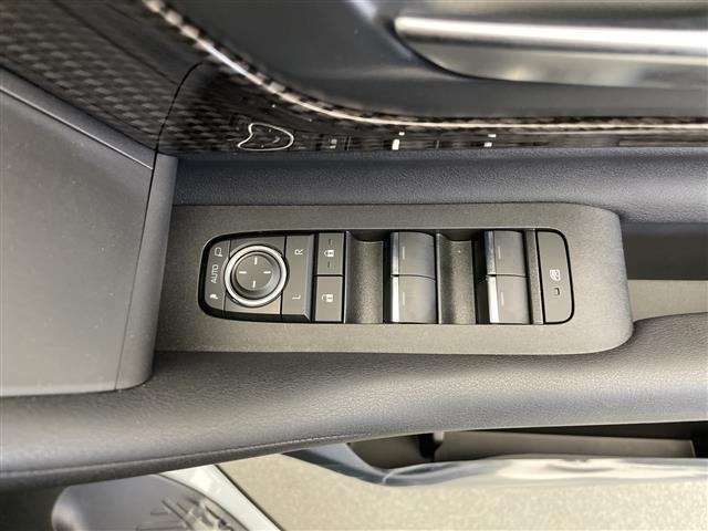 Toyota ALPHARD 2025 7483438-6