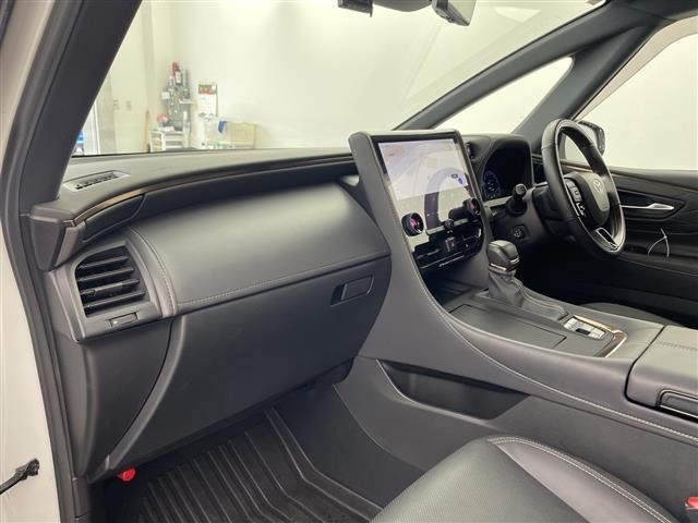 Toyota ALPHARD 2023 7483546-11