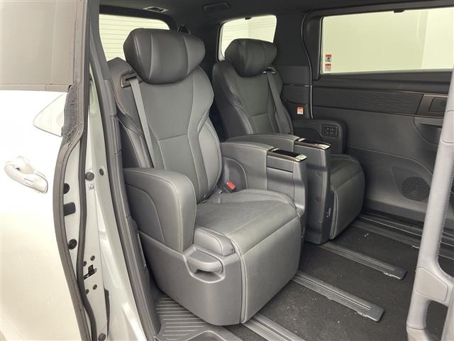 Toyota ALPHARD 2023 7483546-7