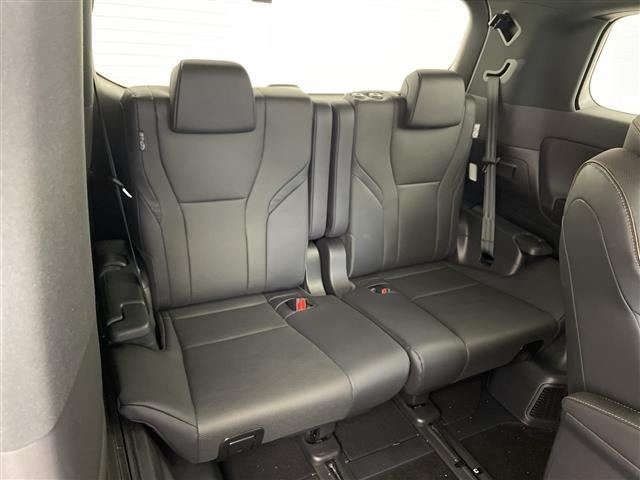 Toyota ALPHARD 2023 7483546-8