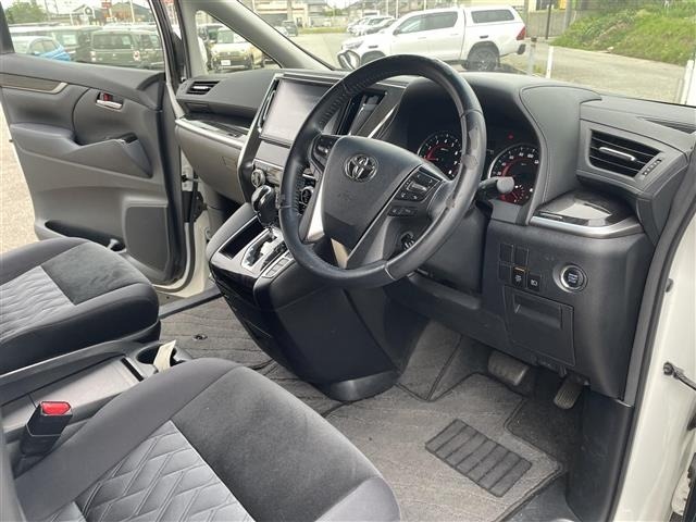 Toyota ALPHARD 2018 7483642-11