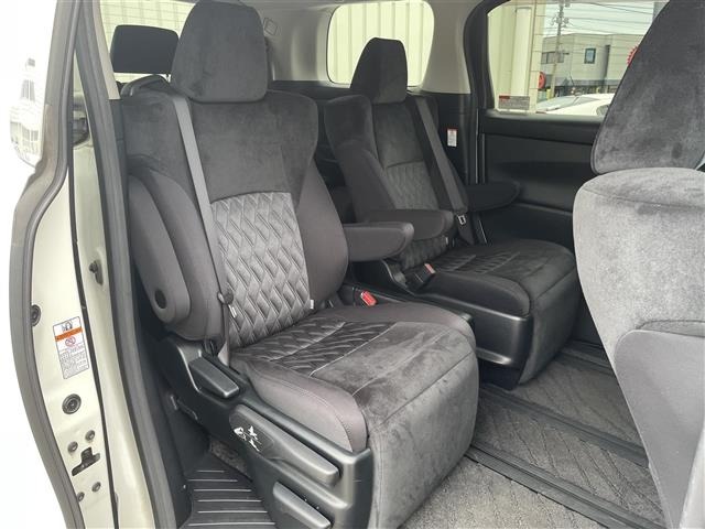 Toyota ALPHARD 2018 7483642-2