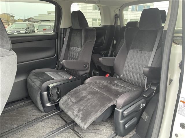 Toyota ALPHARD 2018 7483642-4