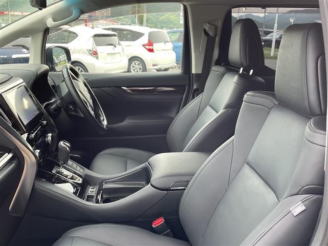 Toyota ALPHARD 2022 7483656-8