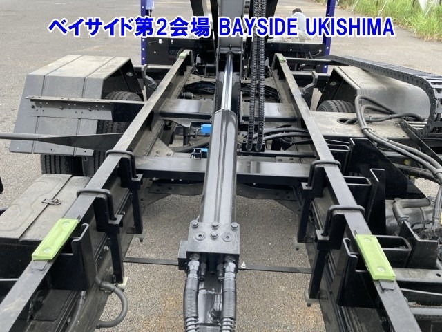 Nissan ATLAS 2025 7481030-12