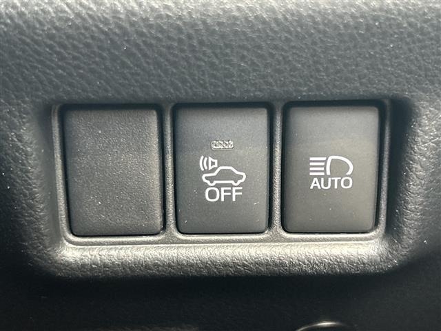 Toyota C-HR 2018 7472136-22