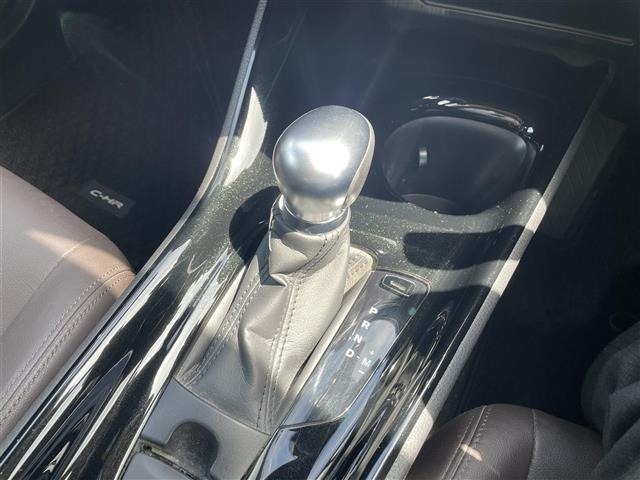 Toyota C-HR 2018 7472514-19