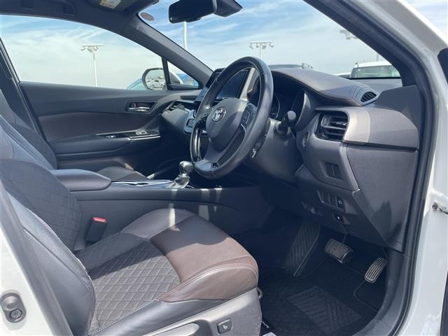Toyota C-HR 2018 7472514-22