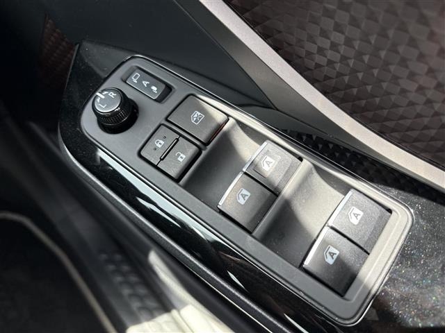 Toyota C-HR 2018 7472530-9